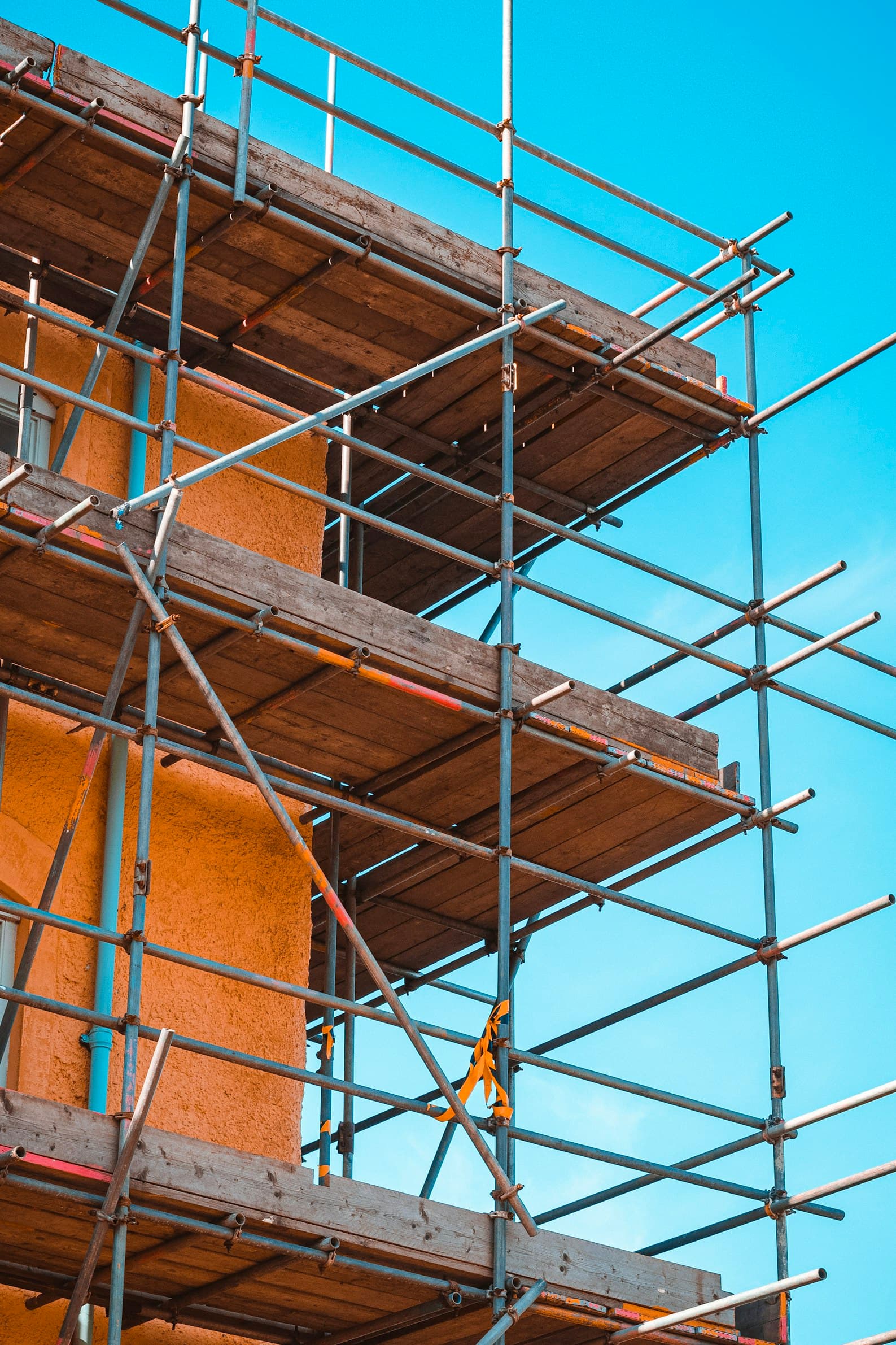 Access scaffolding on a UAE facade
